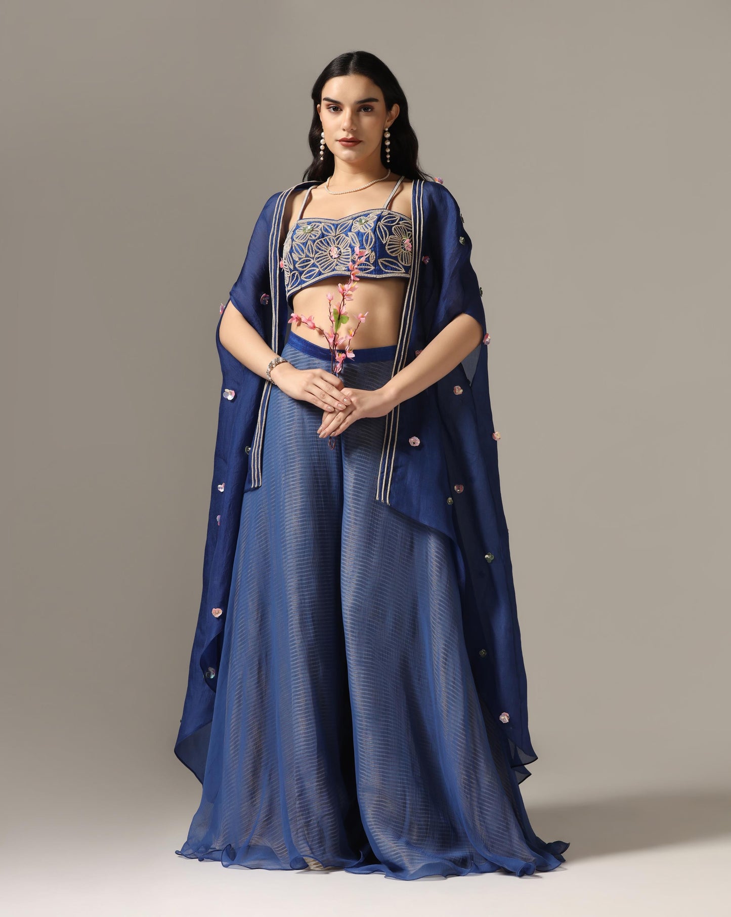 Embroidered cape set