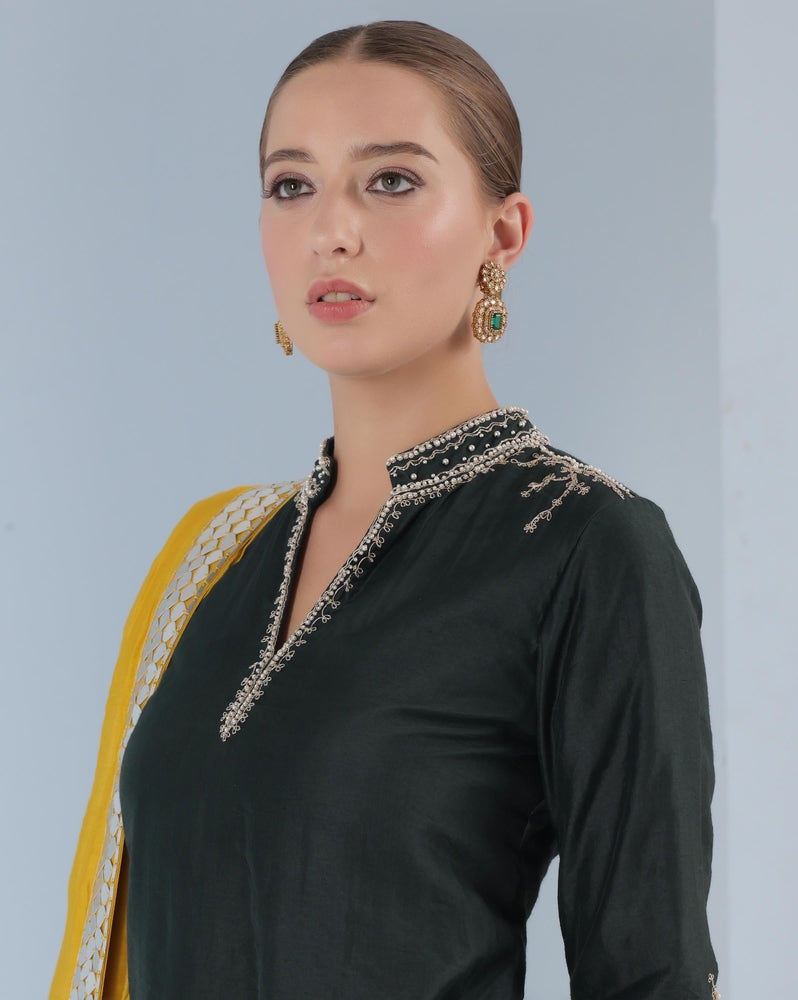 Emerald Radiance Kurta Set Yashodhara