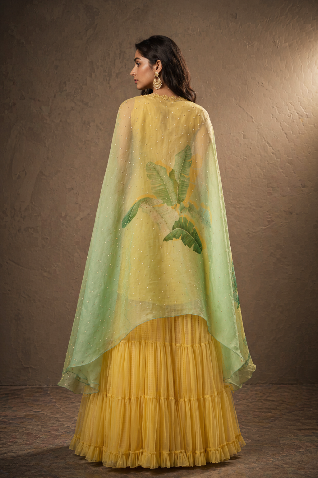 The Sunlit Banana Leaf Cape Set