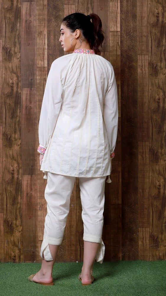 Gathered Crochet Tunic with multicolored Collar Yashodhara