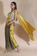 Load image into Gallery viewer, Anchor Flower Blouse With Draped Saree
