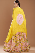 Load image into Gallery viewer, Yellow Chiffon Printed Cape Set
