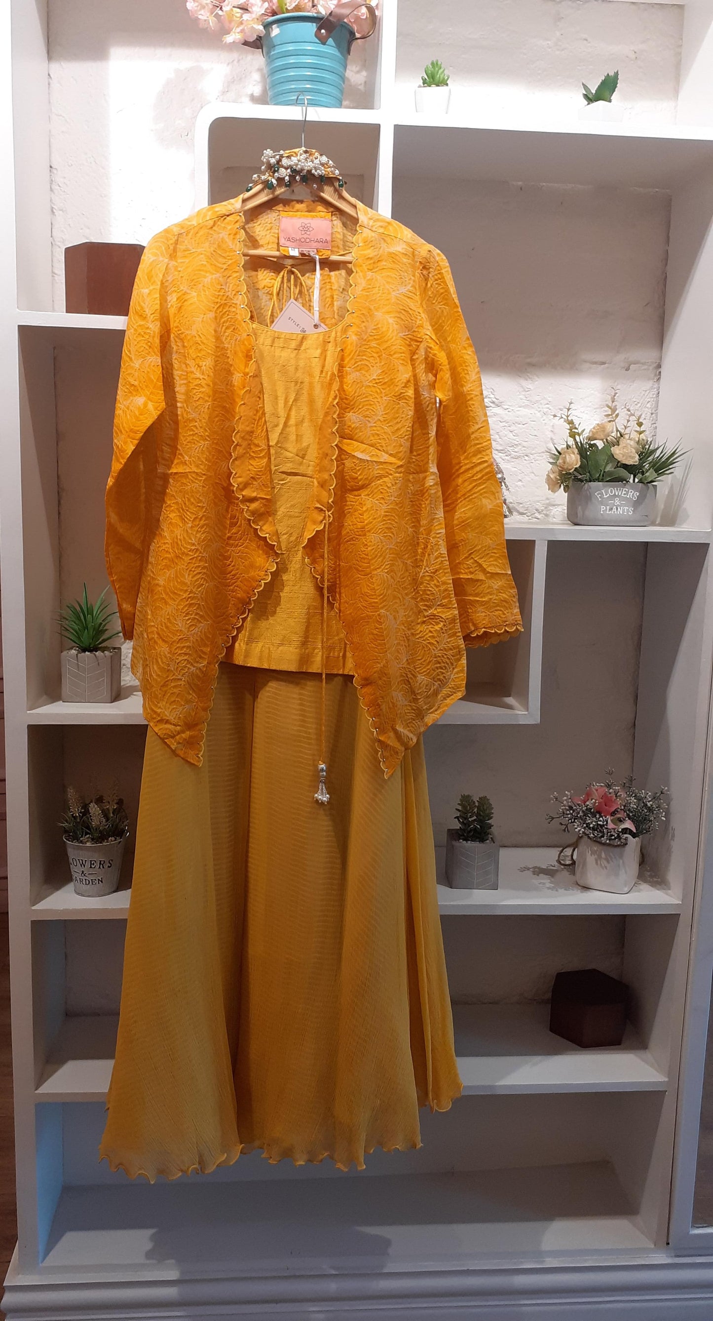 Sale Outfit - Size M
