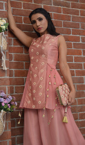 EMBROIDERED SET