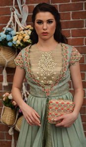 EMBROIDERED SET