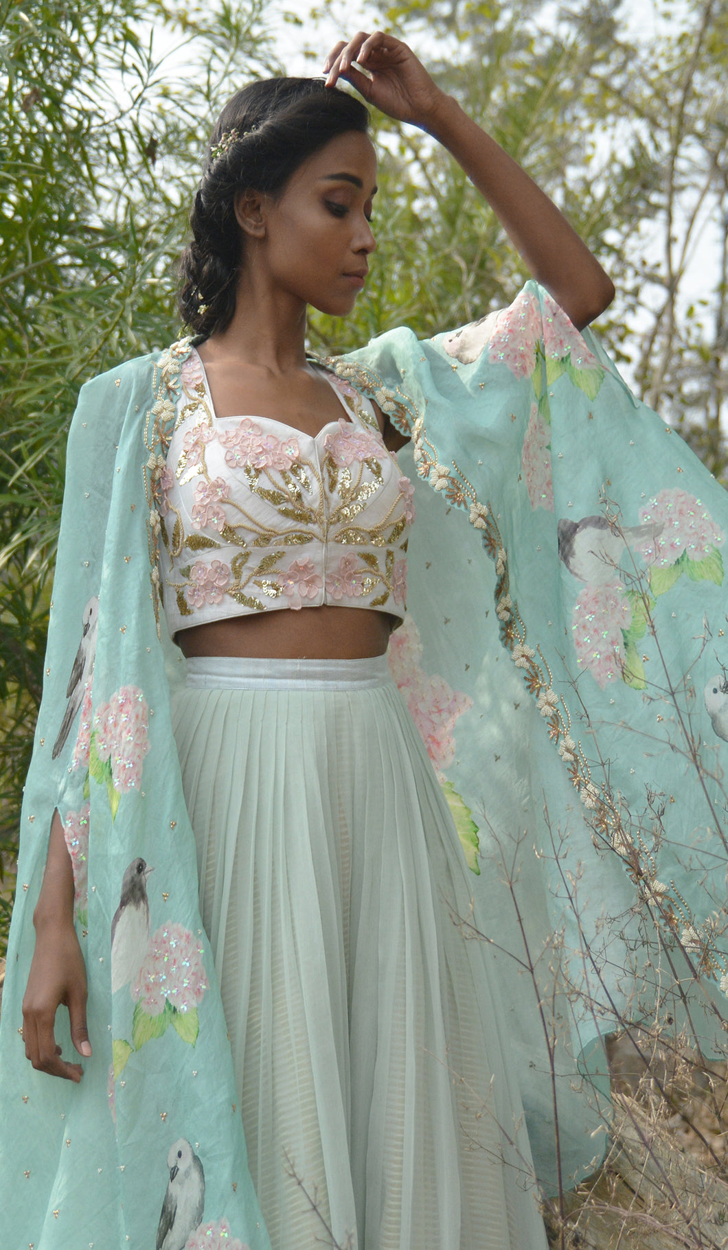 3D BLOUSE AND PRINTED CAPE SET