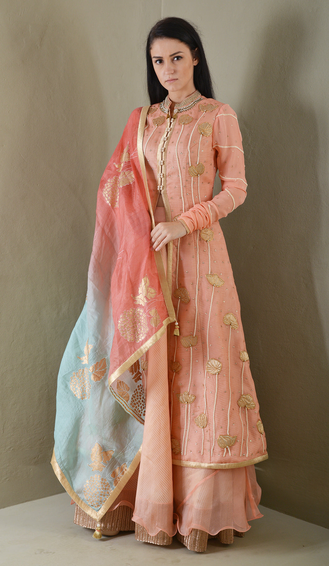 EMBROIDERED SUIT WITH BLOACK PRINT DUPATTA