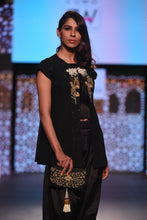 Load image into Gallery viewer, Black Fringes Crop Top with Dhoti Pants
