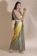 Load image into Gallery viewer, Anchor Flower Blouse With Draped Saree
